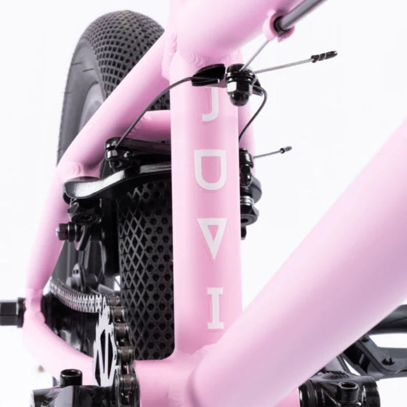 Cult - 2026 Juvenile 16" Pink