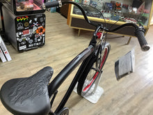 Load image into Gallery viewer, Nirve - Pyro Cruiser Bike
