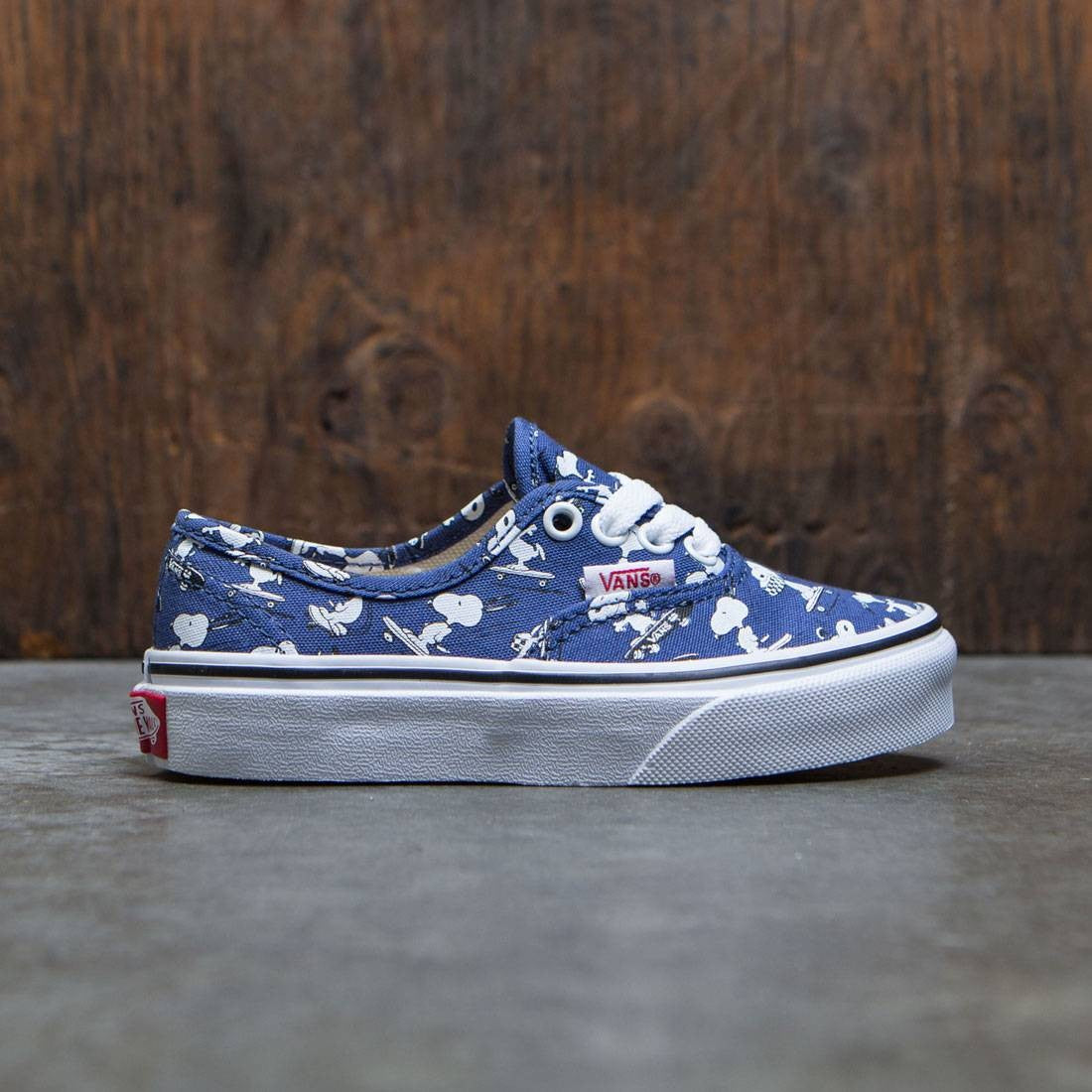 Vans - (Peanuts) Snoopy/Skating