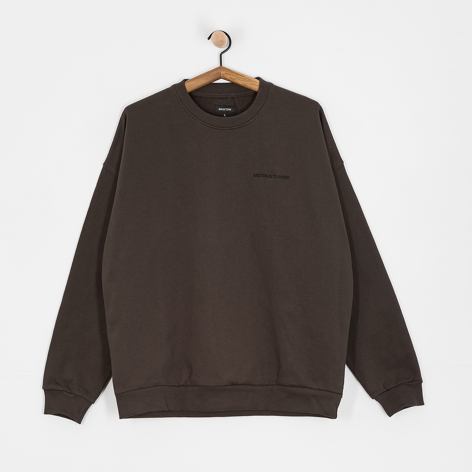 1529078-brixton-embroidered-heavy-weight-crew-sweatshirt-washed-black_707950ff-24ee-479b-bcf2-3beb04ebd335.png
