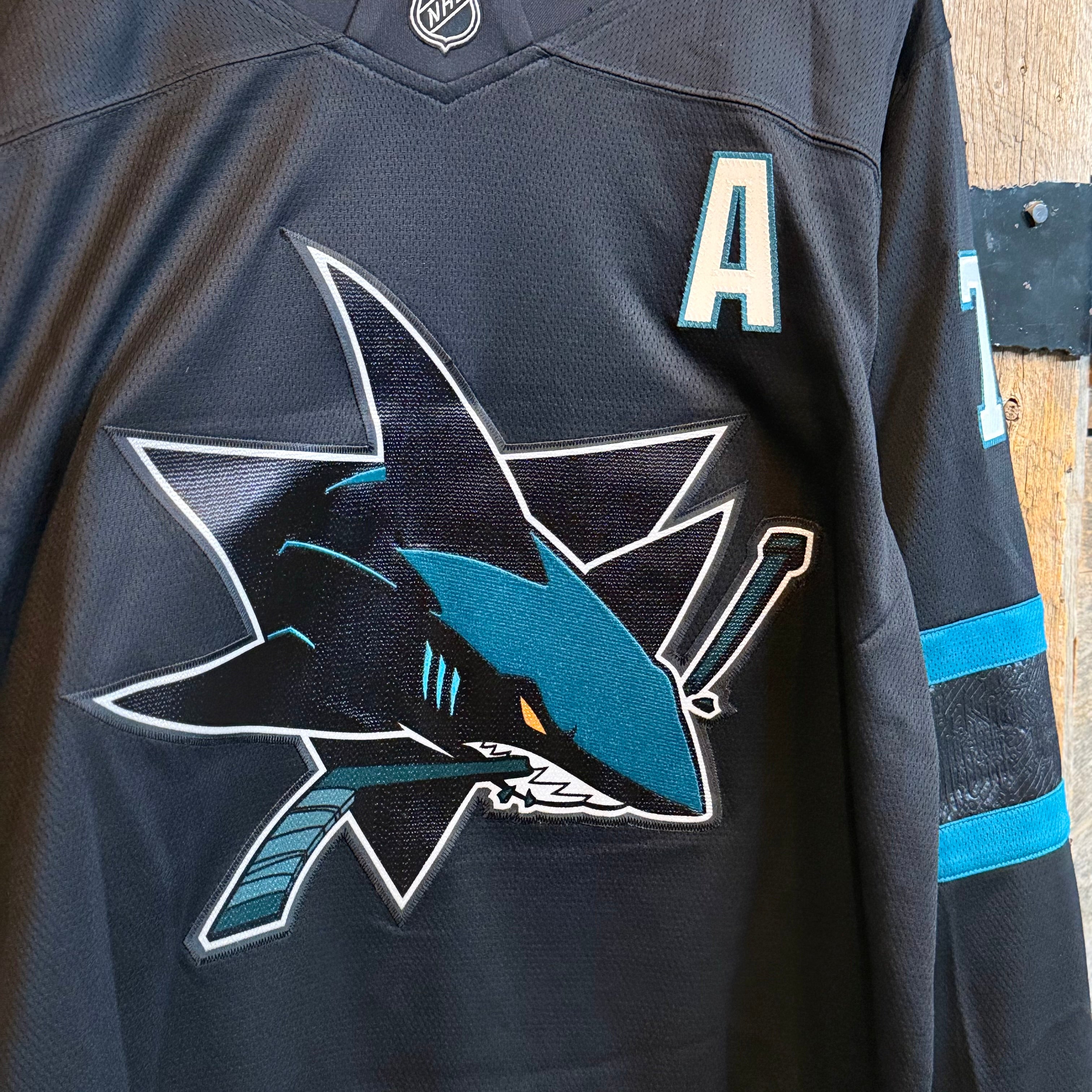NHL - San Jose Sharks Macklin Celebrini Carbon Replica Jersey