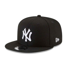 Load image into Gallery viewer, New Era - MLB New York Yankees Basic Snapback Black/White
