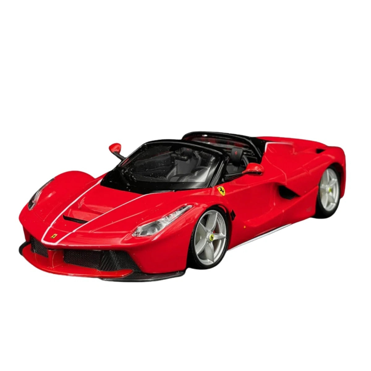 Bburago -  2016 Ferrari LaFerrari Aperta 1:24 Scale Die-Cast Model Car
