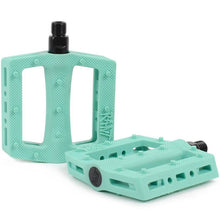 Load image into Gallery viewer, Rant - Trill 9/16” Plastic Pedals
