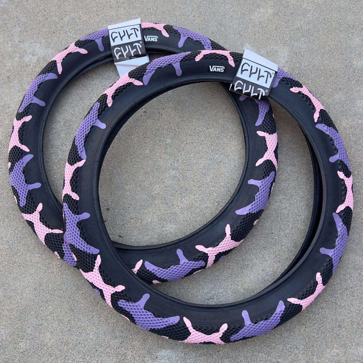 Cult - Vans Tire 20” x 2.40” Purple Camo