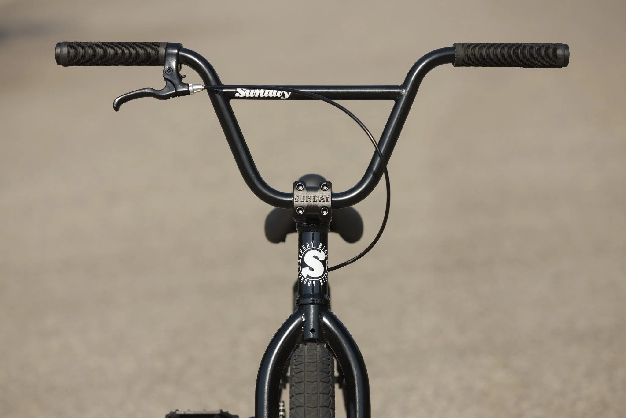 Sunday - Primer 18” Black