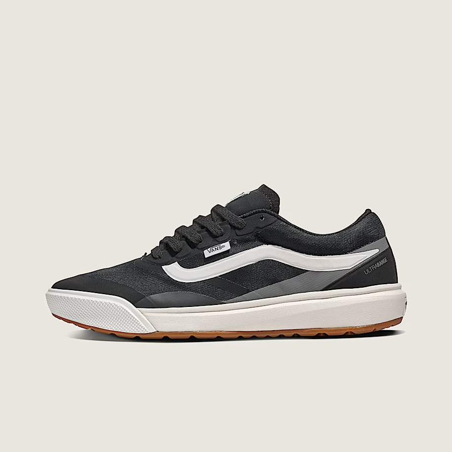 UltraRange-20-Shoe-VANS-Black-HERO.png