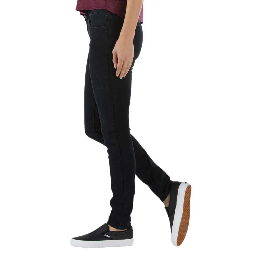 vans-skinny-fit-jeans_2.webp