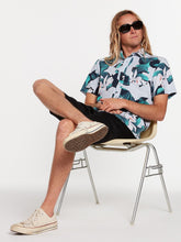 Load image into Gallery viewer, Volcom - Cut Out Floral S/S
