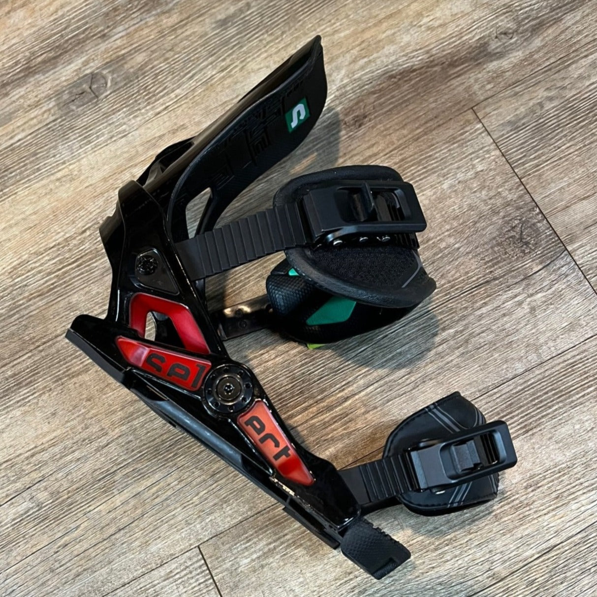 NOW - Select Snowboard Bindings (Black/Red)
