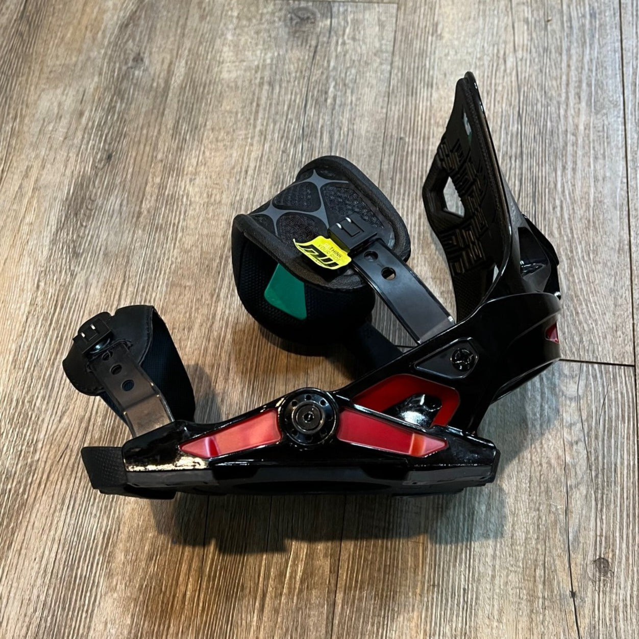 NOW - Select Snowboard Bindings (Black/Red)